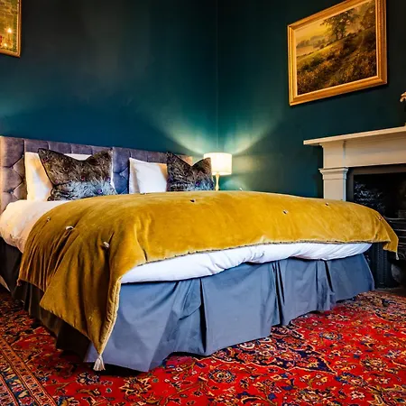 Six Brunton Place Guest House-3